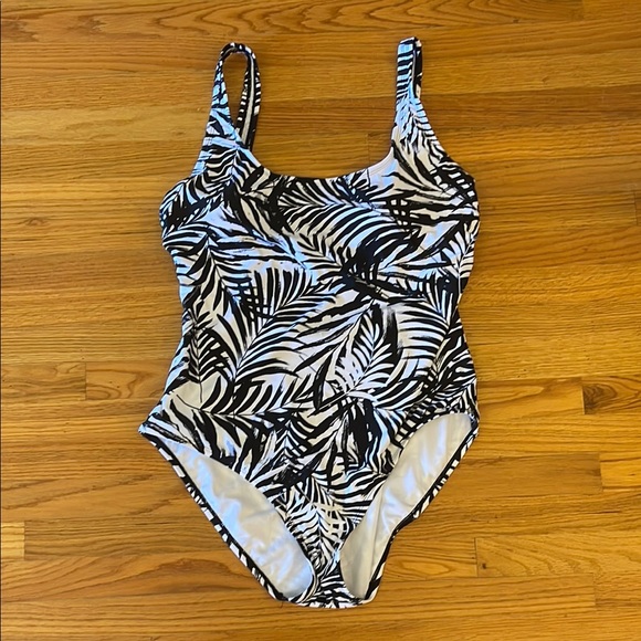 Ocean Pacific White and Black Swimsuit - Picture 1 of 5